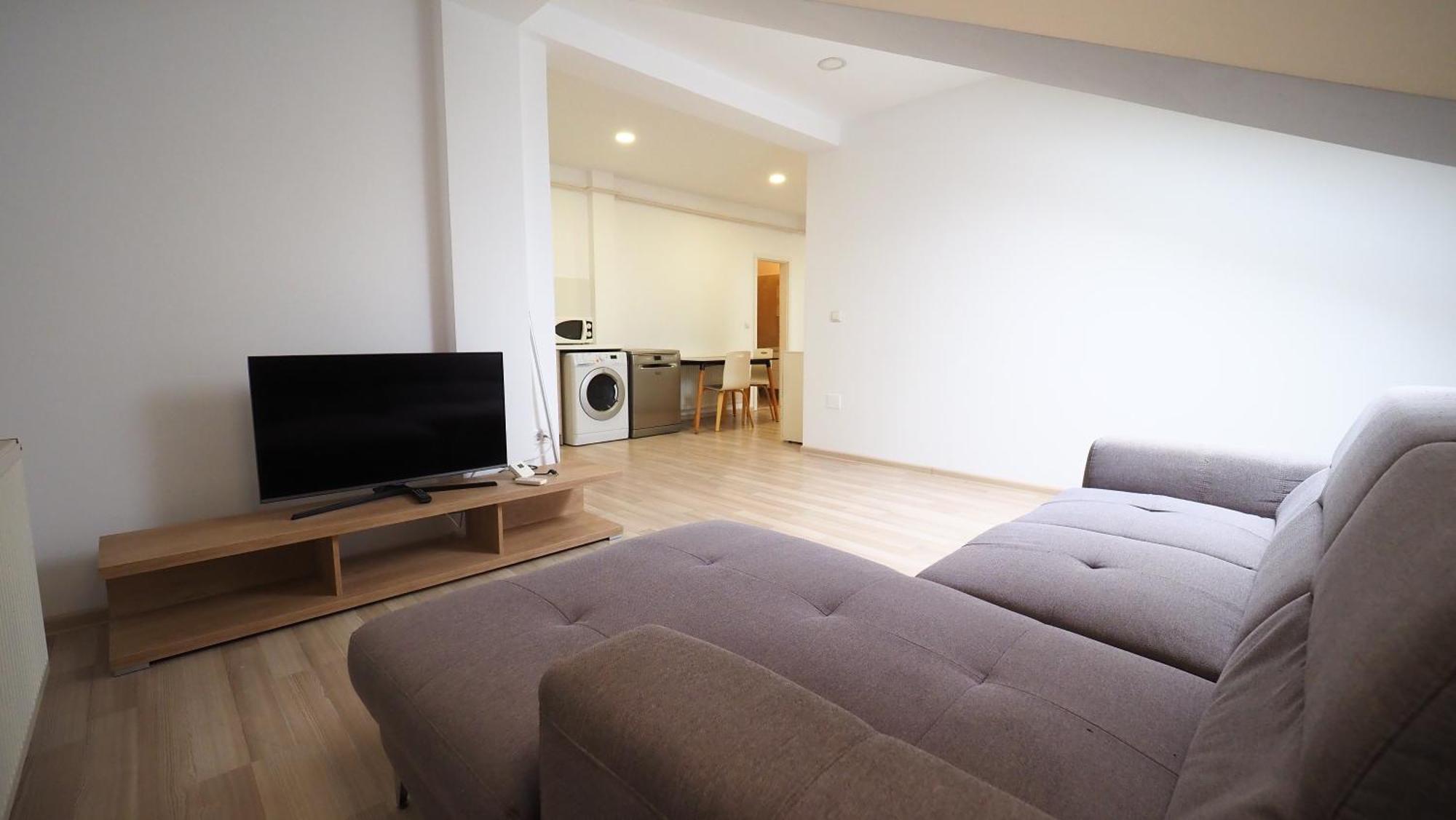 Iassium Airport Apartments Iasi Exteriör bild